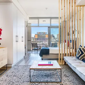 Backup-powered Urban Sanctuary Near Table Mountain Kapstadt